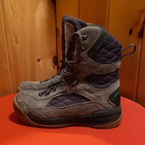 Vasque Womens 7.5 Winter Boots - Waterproof Insulated - Great Condition!